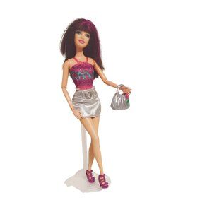 Barbie Fashion Fever Raquelle Rock Out Fashion Doll Articulated 2008 C360G Resty